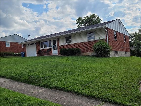 3rd image of 785 Spring Garden Pl