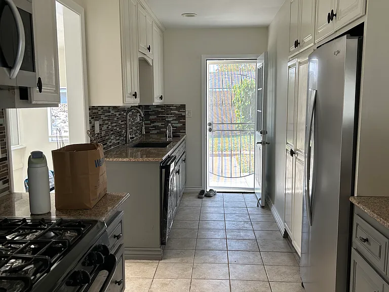 5711 Los Amigos St — Photo 3
