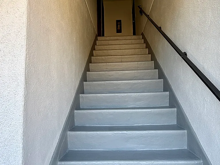 1662 W 2nd St #10 — Photo 13