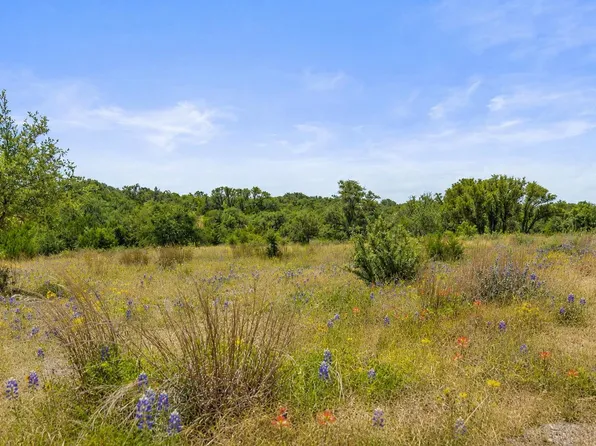 207 Verbena Road, Johnson City, TX 78636