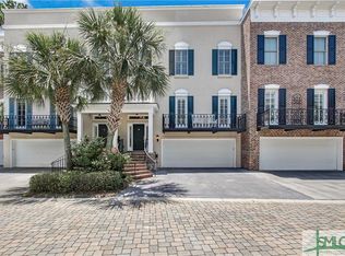 10 Paddington Cir, Savannah, GA 31410