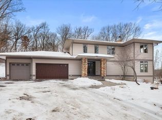 214 Madison Cir, Hudson, WI 54016