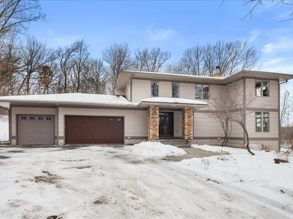 214 Madison Cir, Hudson, WI 54016