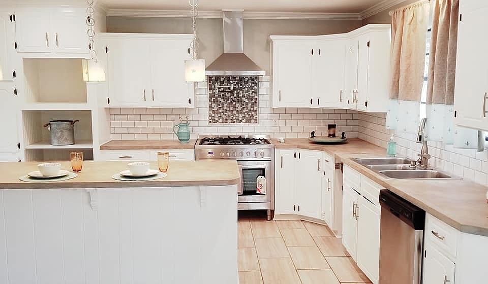 modern kitchen ??