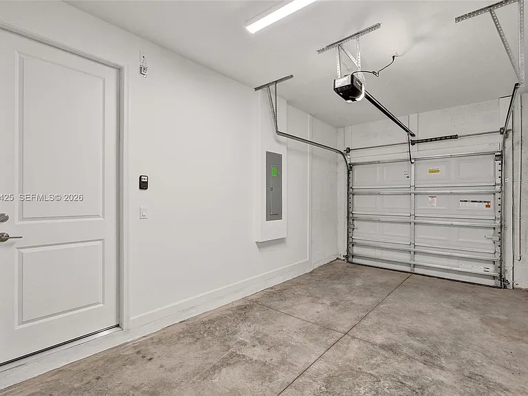 3777 Harborside Ave — Photo 32