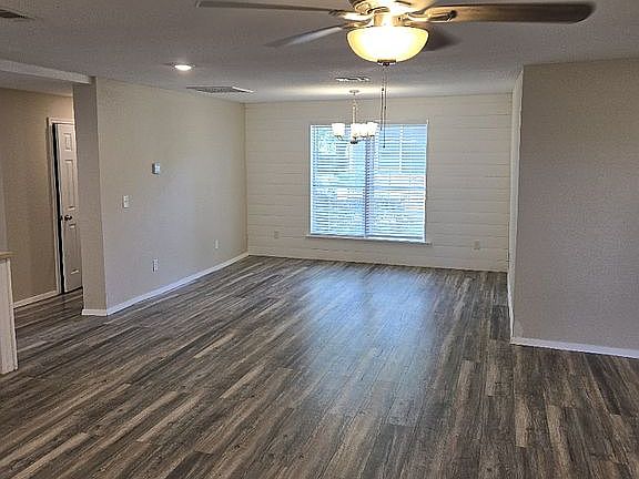 4th image of 309 S Denny St