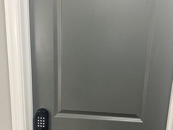 4th image of 7700 Chicago Ave