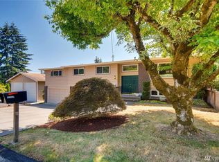 5727 NE 197th St, Kenmore, WA 98028