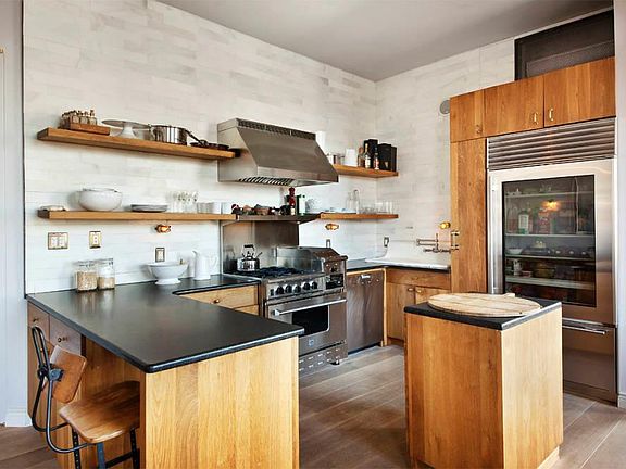3rd image of 395 Broadway APT 14A