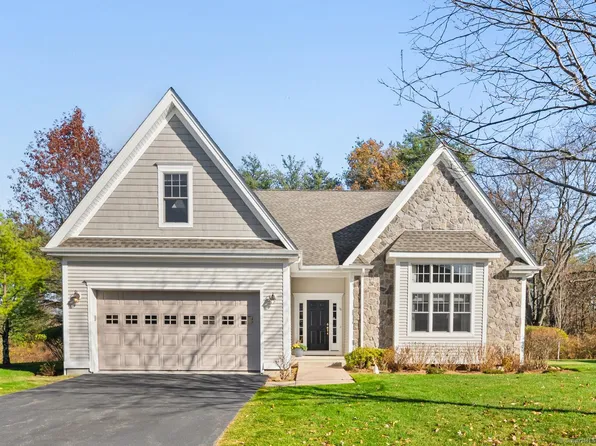 18 Colonial Drive North #18, Bloomfield, CT 06002