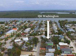 196 Washington Ave, Fort Myers Beach, FL 33931