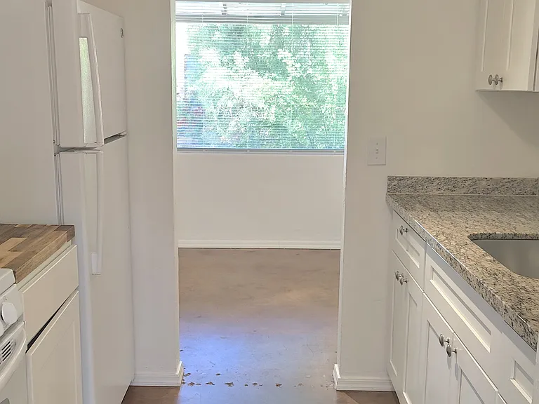 3416 N 2nd Ave — Photo 12