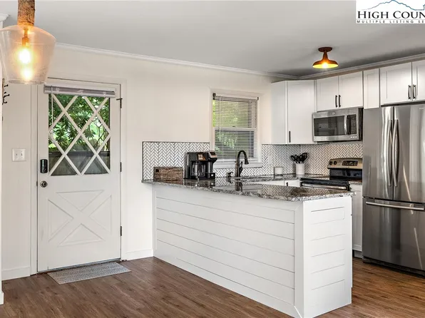 101 Mid Holiday Lane #E217, Beech Mountain, NC 28604