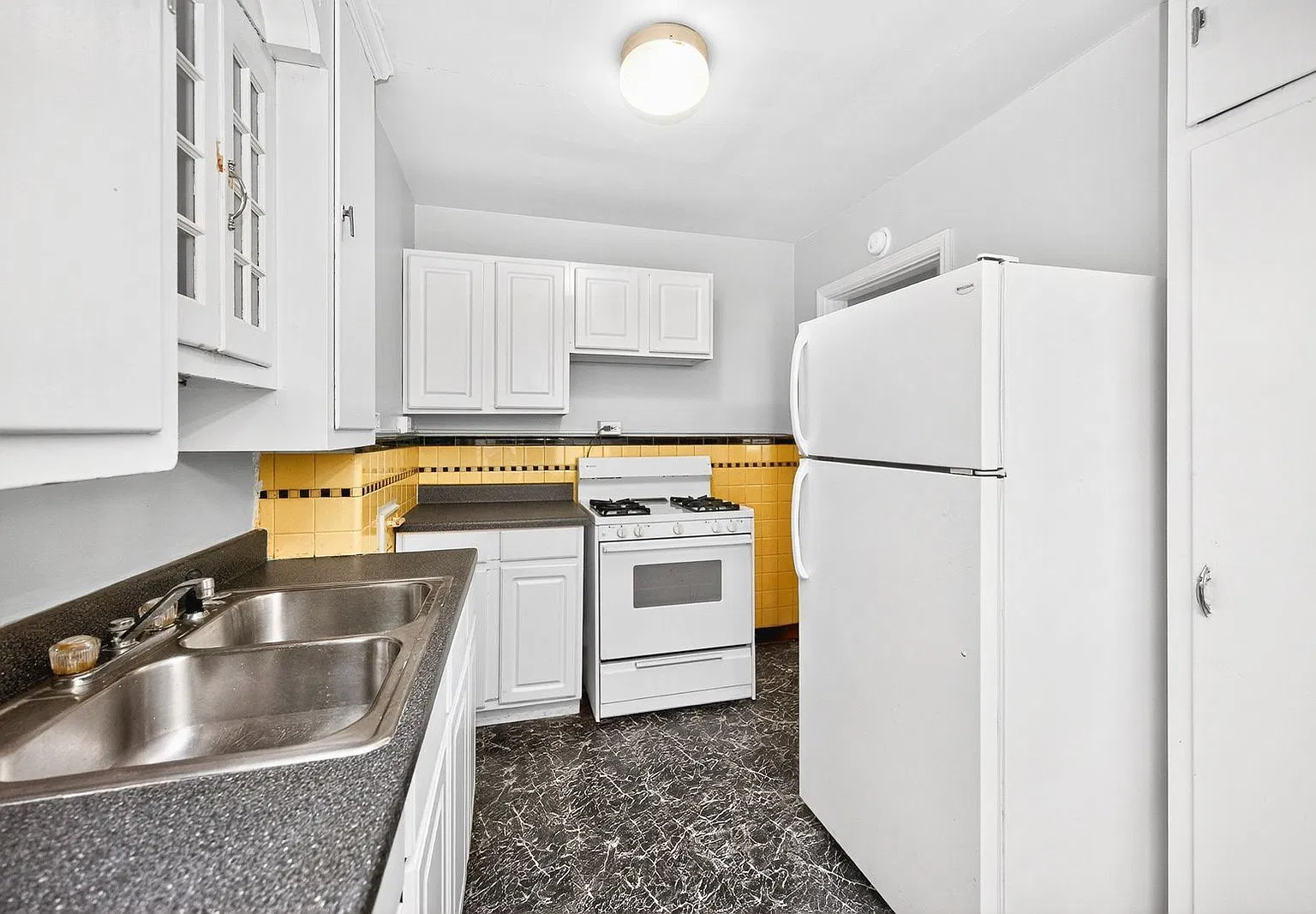 1 bed, 1.0 bath, $1,150 — Photo 4