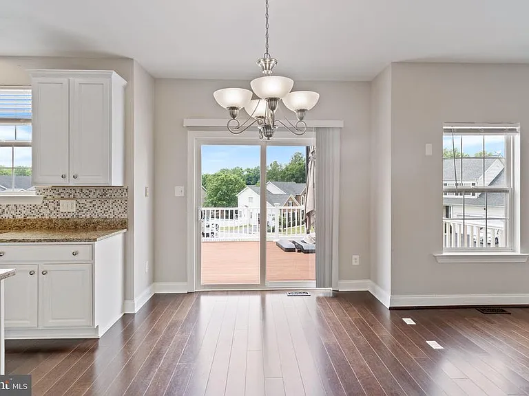 7495 Cavalcade Dr — Photo 20