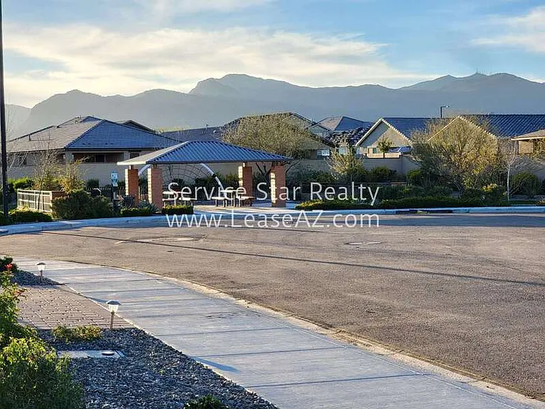 18763 W Rancho Dr — Photo 2