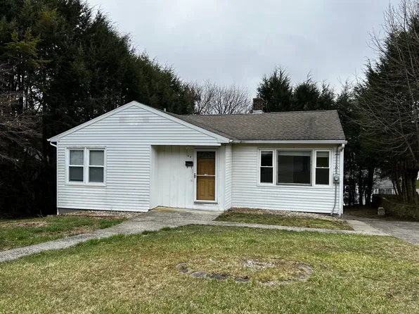 34 Spring Garden Avenue, Waterbury, CT 06708