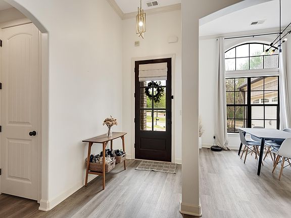 4th image of 8700 Brunswick Park Cv