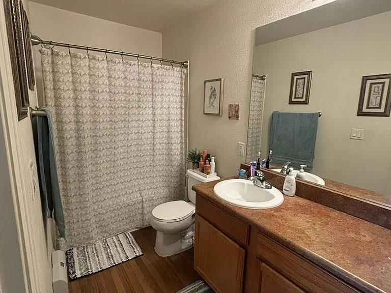 560 River View Dr #708 — Photo 10