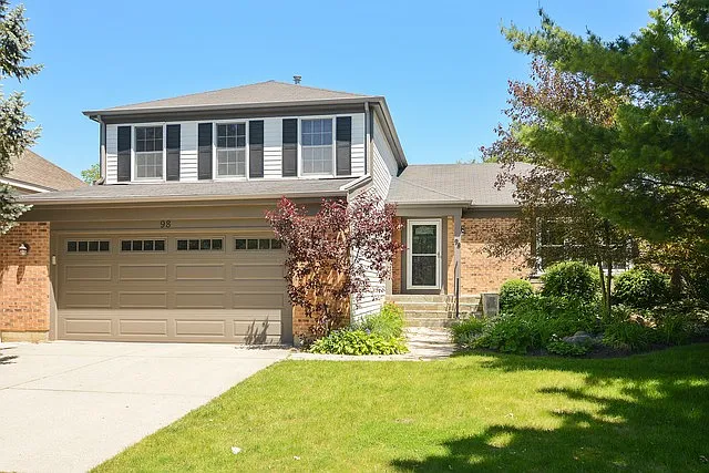 98 Sunridge Ln photo 1
