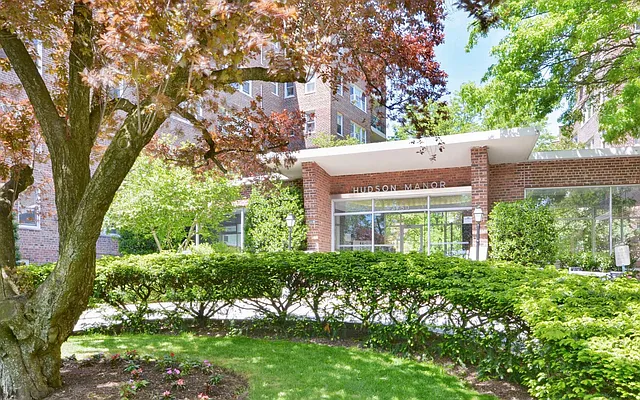 Sold by REMAX Distinguished Homes | media 24