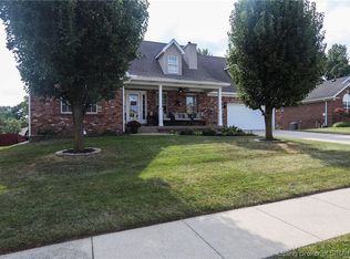 3803 Muirfield Dr, New Albany, IN 47150