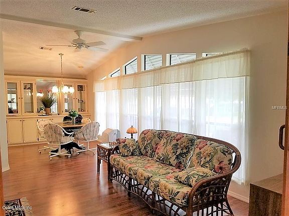 3rd image of 1765 Lauren Ln