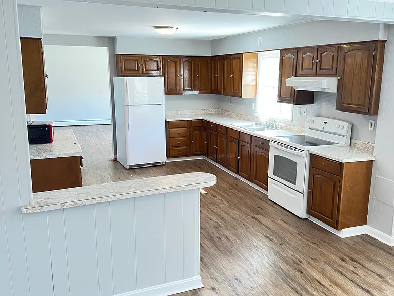21 Commercial St #1 — Photo 8