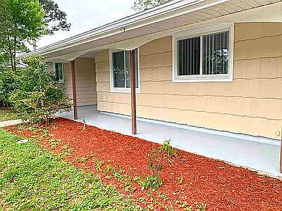 2nd image of 213 Cotorro Ln