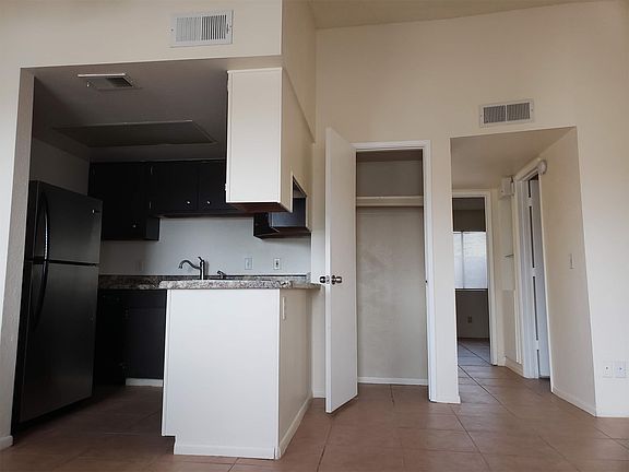 2nd image of 13605 N 20th St APT 5