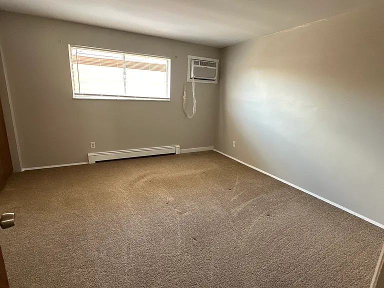 9495 Reading Rd — Photo 12