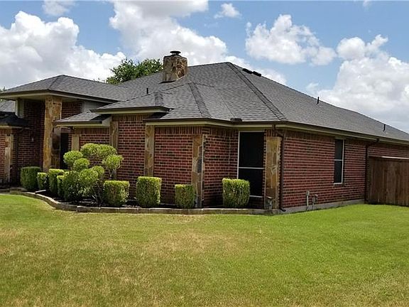 3rd image of 2626 Pioneer Ln