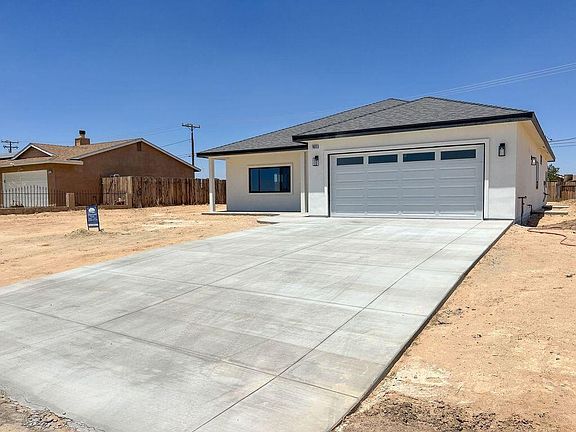 3rd image of 10533 Redwood Blvd