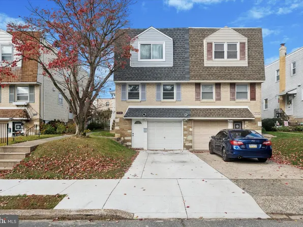 9938 Alicia St, Philadelphia, PA 19115