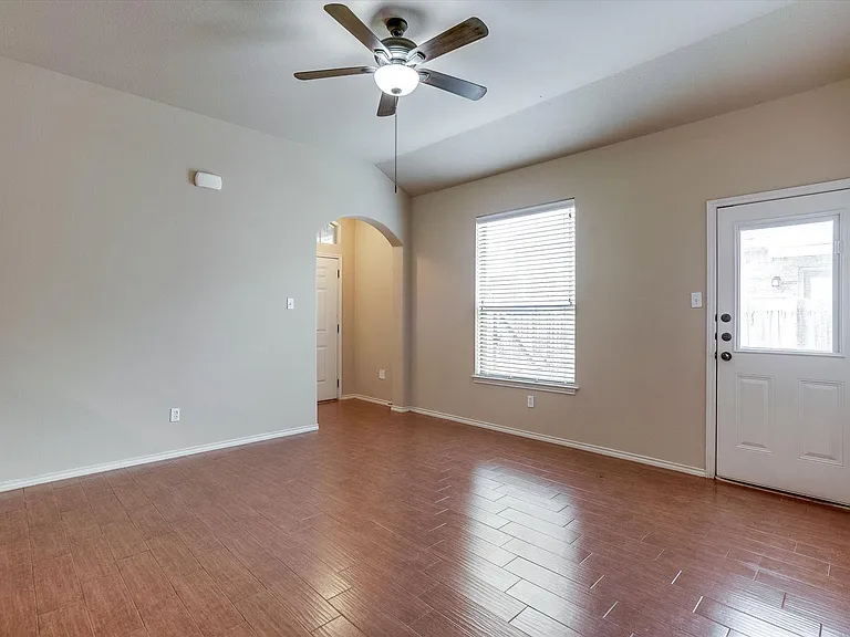 1120 Brendon Lee Ln #1120 — Photo 2