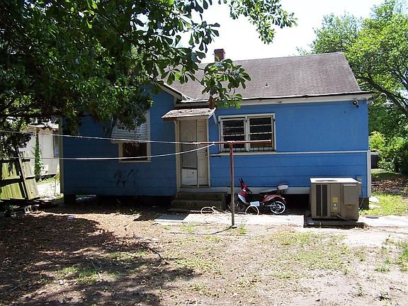 4th image of 3438 Navajo St