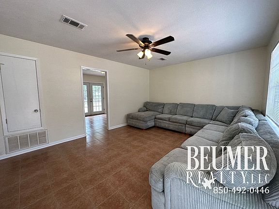 3rd image of 5712 Japonica Ave