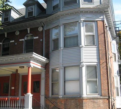 19 Lynwood Place Building