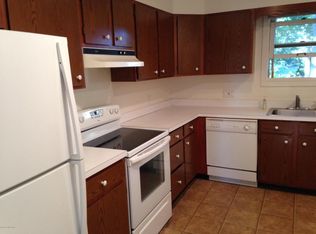 78 Sheephill Rd, Riverside, CT 06878