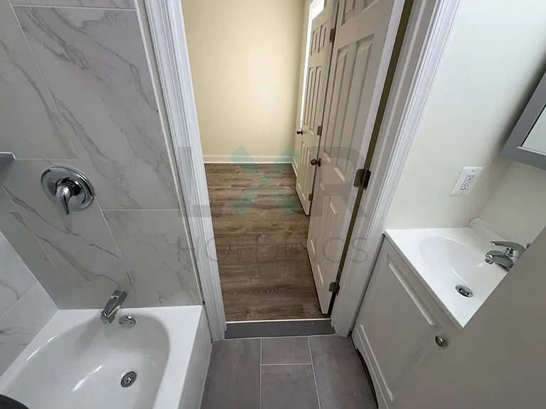 38 Rhodes Ave #1 — Photo 5