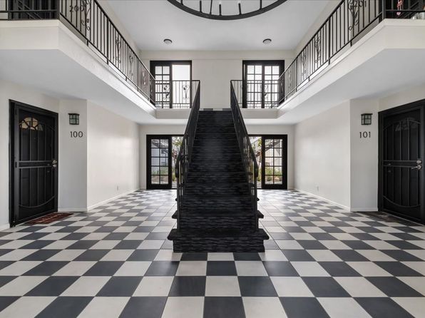 7409 Magnolia Ave #111