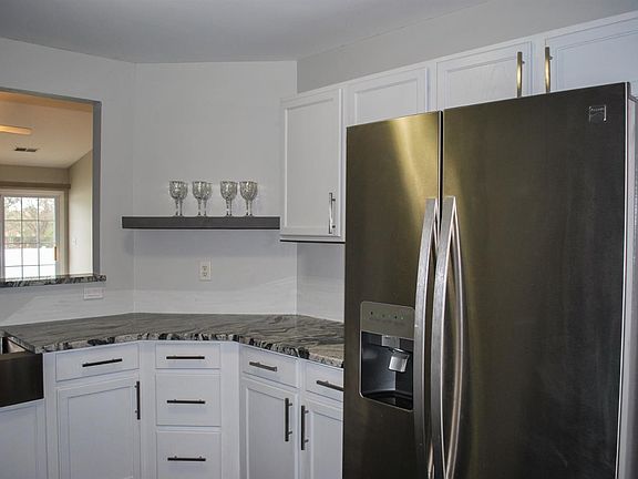 4th image of 1146 W 84th Dr