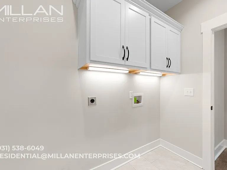 1069 Veridian Dr #Drive;-unit B — Photo 8