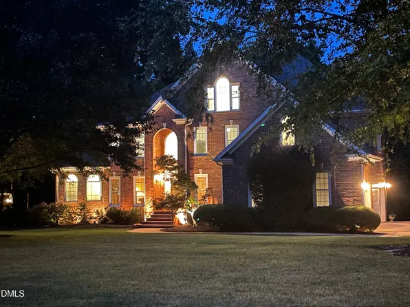 1308 Ballyclare Ct, Raleigh, NC 27614