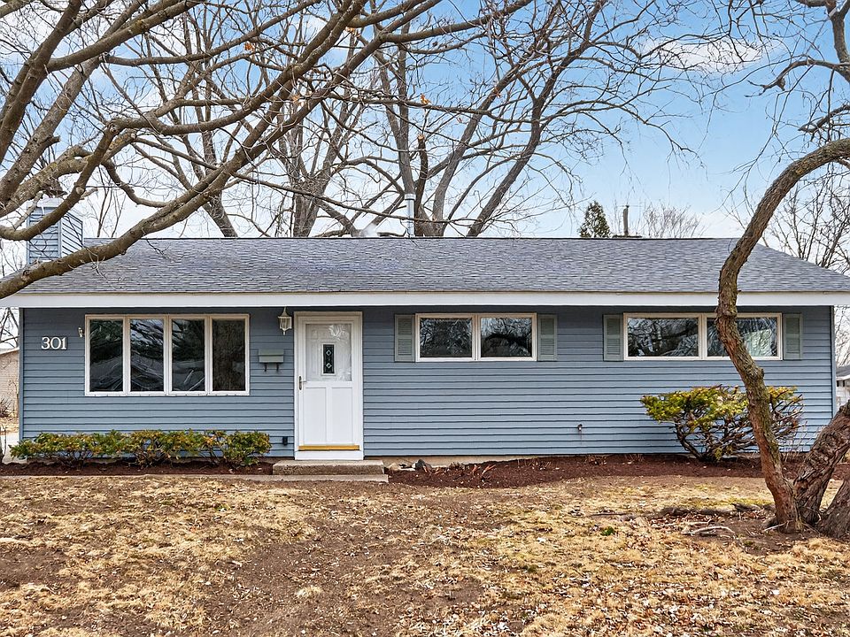 1st image of 301 River Dr