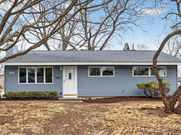 301 River Dr, Dekalb, IL 60115