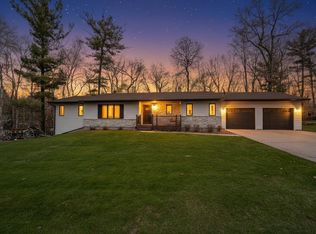 371 Wesley Ave, Green Bay, WI 54302