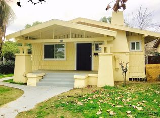 221 17th St, Bakersfield, CA 93301