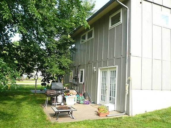 Back patio off of kitchen/dining space
