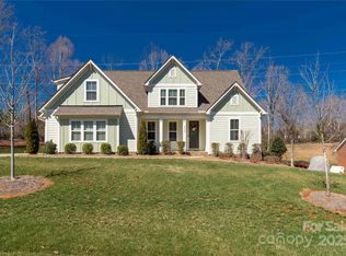 233 Catawba Crest Ln, Clover, SC 29710